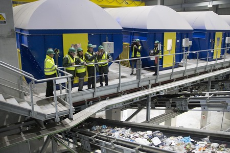 Os concellos poderán pagar un 10% menos no canon de Sogama sempre que reciclen máis e trasladen esa rebaixa aos fogares do seu termo municipal